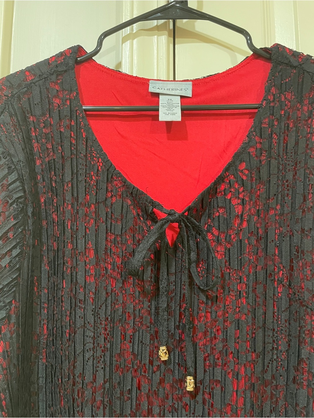 Catherine’s Black Lace Overlay Tunic with Red Underlayer - Picture 4 of 16